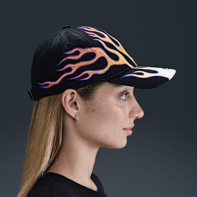 Nike Club Cap Structured OG Flame Cap. Nike AT